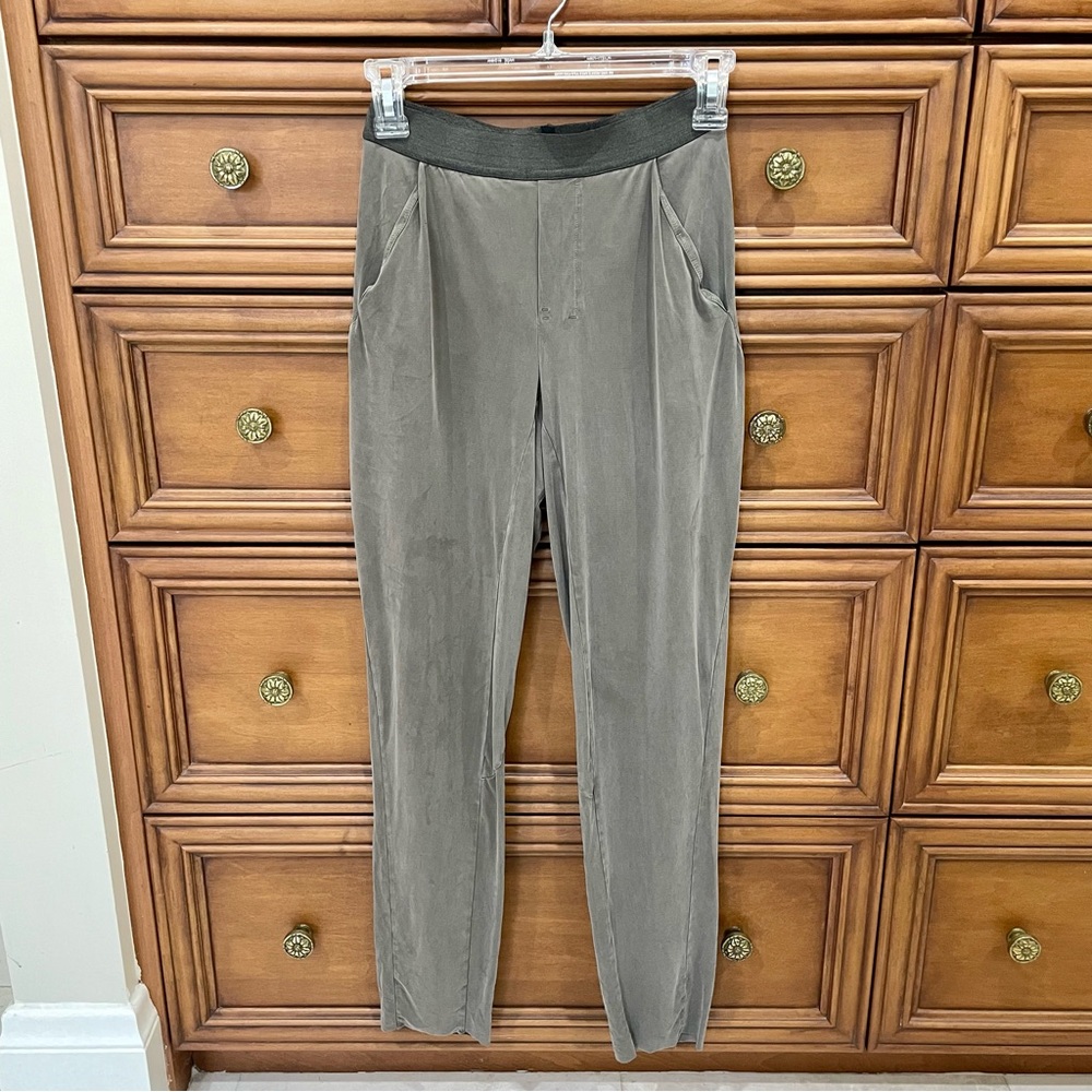 Lululemon The Lab Joggers size 2